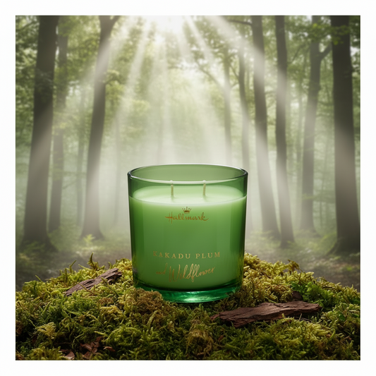 Hallmark Essential Oil Australian Soy Wax Candle - Kakadu Plum & Wildflower