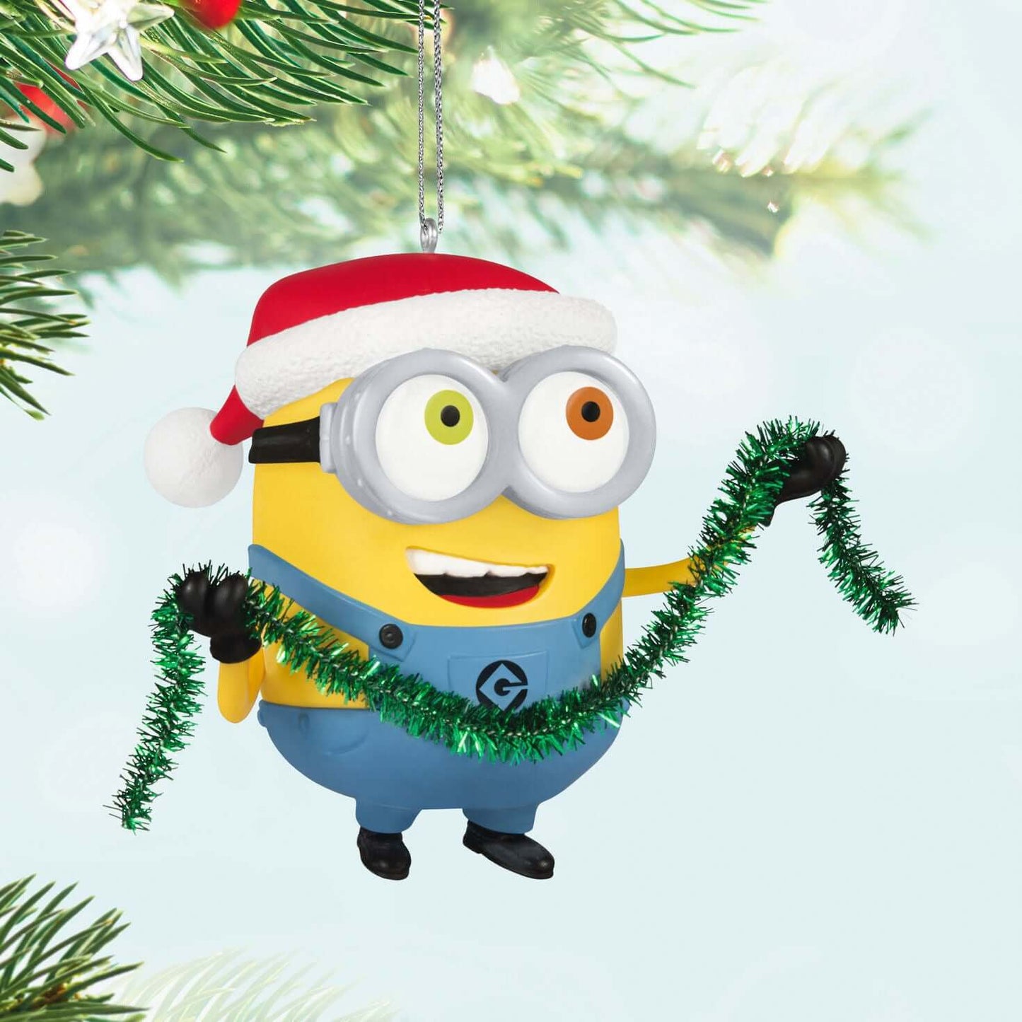 Minions, Bob Trims the Tree Ornament With Sound — 2025 Hallmark Keepsake Christmas Ornament