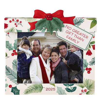 The Gift Of Family, Photo Holder — 2025 Hallmark Keepsake Christmas Ornament