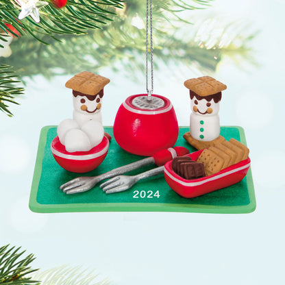 Season's Treatings — Hallmark Keepsake Christmas Ornament