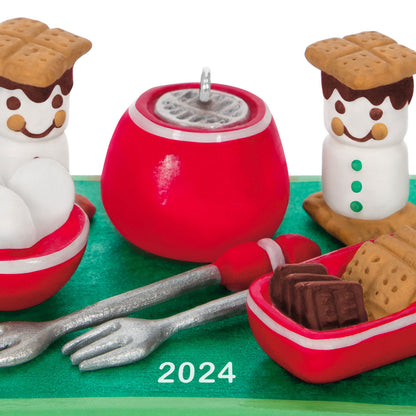 Season's Treatings — Hallmark Keepsake Christmas Ornament