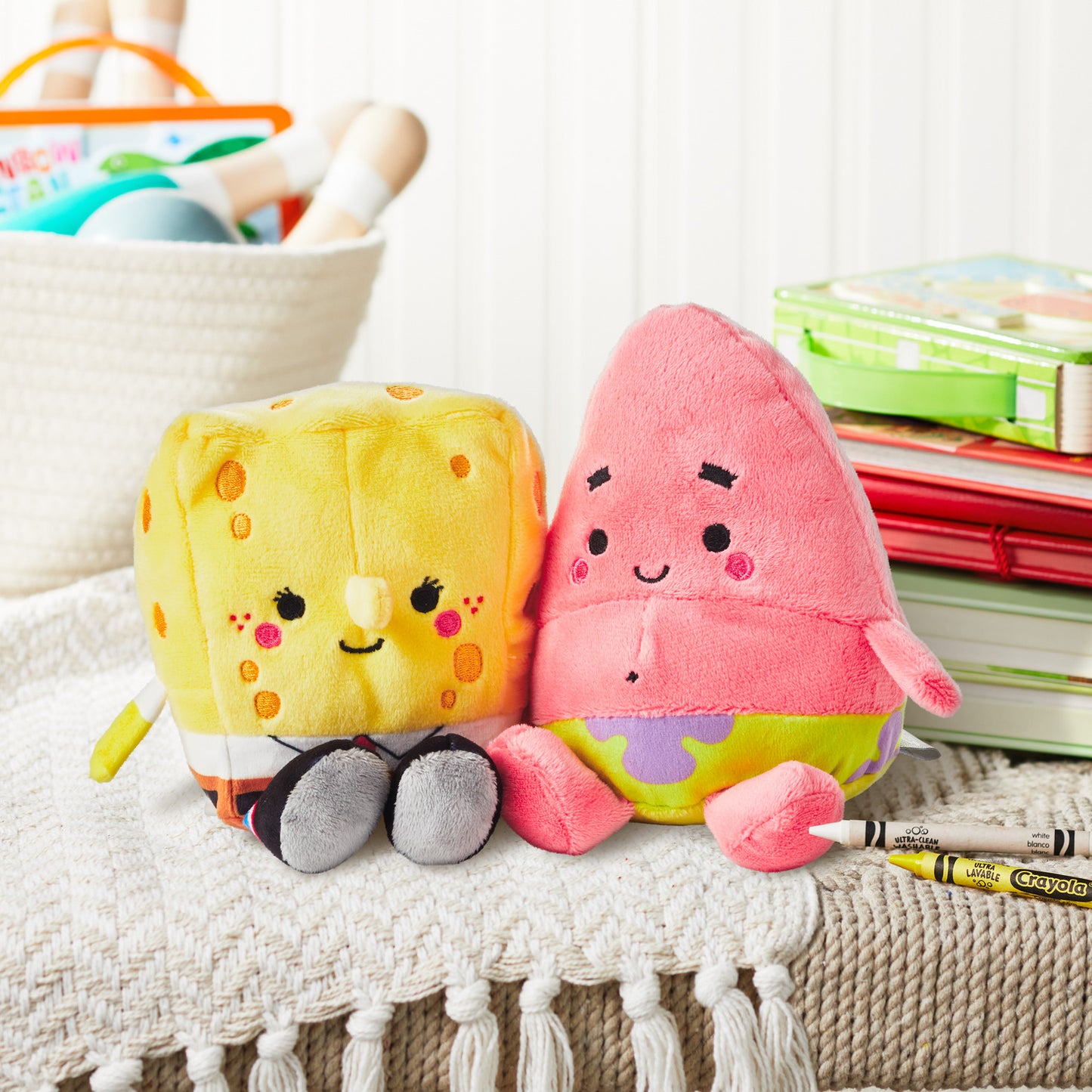 Better Together Nickelodeon SpongeBob and Patrick Magnetic Plush Pair, 5.75"