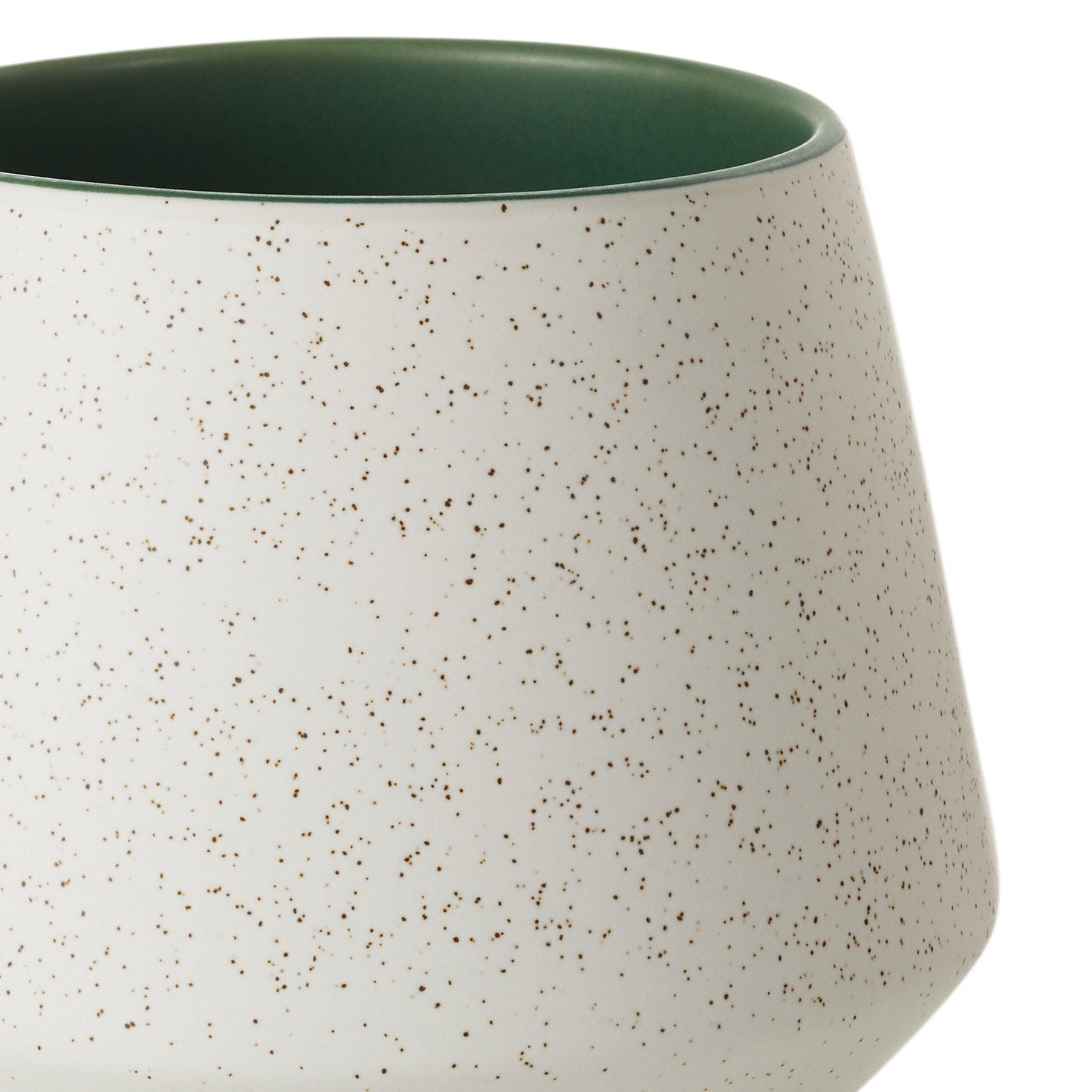 Harry Potter™ Retro Slytherin™ Mug, 770ml with speckled ceramic finish and green interior glaze, close up view.